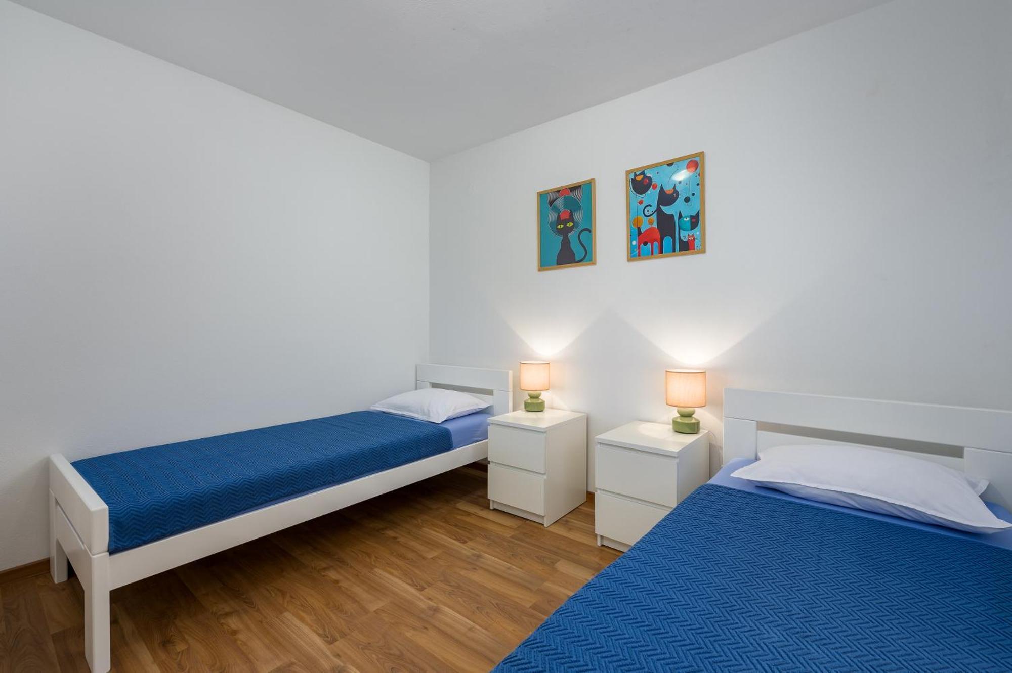 App D Comfort Умаг Экстерьер фото